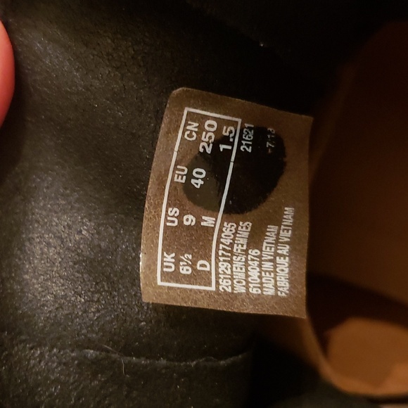 Clarks Leather and swede boots - Picture 4 of 6